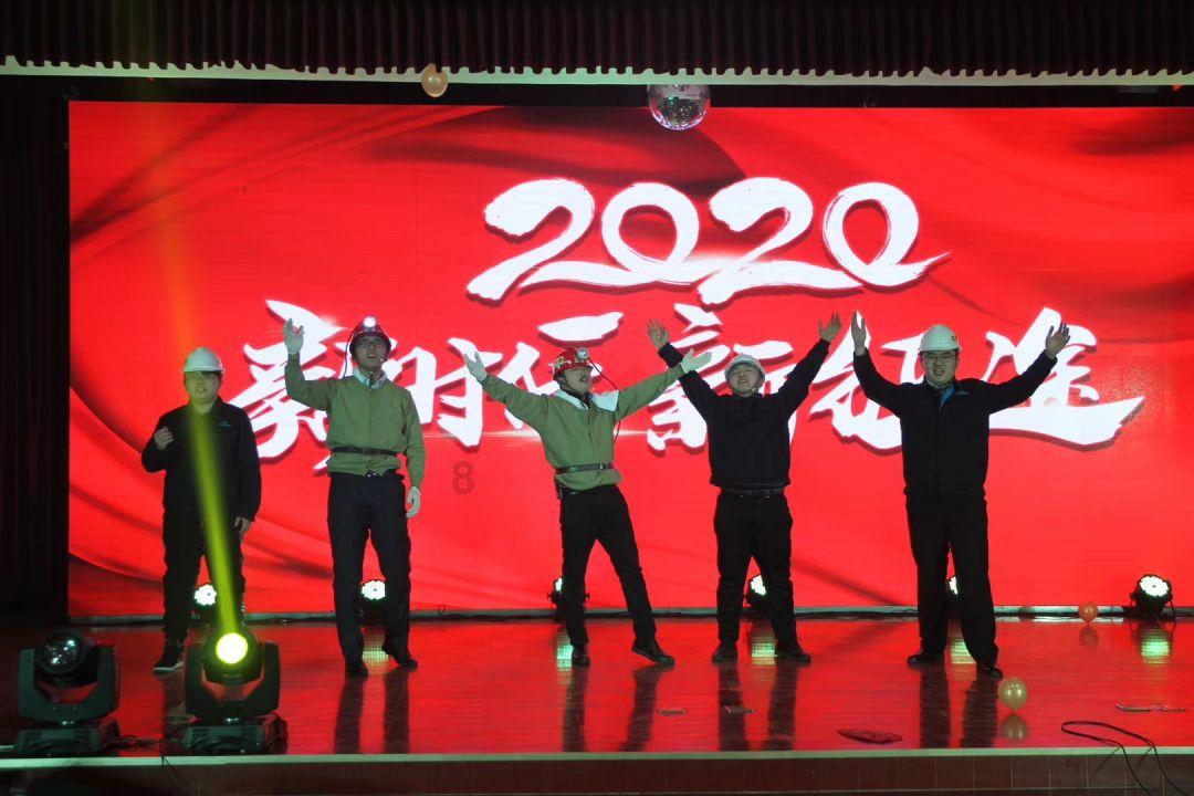 三大消息:美军真要开打了?3航母现身中国周边;王毅发统一最强音